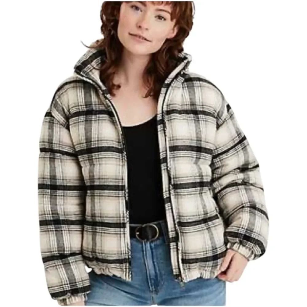 American Eagle Plaid Puffer Jacket - Neutral Size L Stowaway Hood